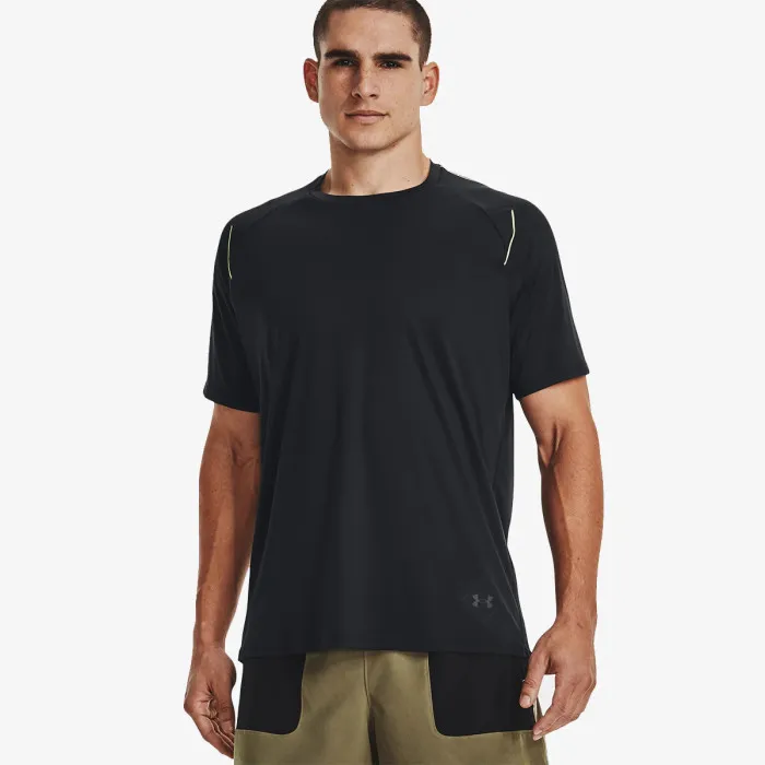 UA TERRAIN SHORTSLEEVE 1 