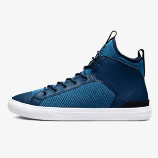 CONVERSE CHUCK TAYLO ALL STA ULTA LIGHTWEIGHT