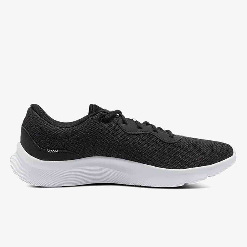 UNDER ARMOUR UA MOJO 2 3 