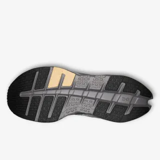 On Cloudrunner 3 