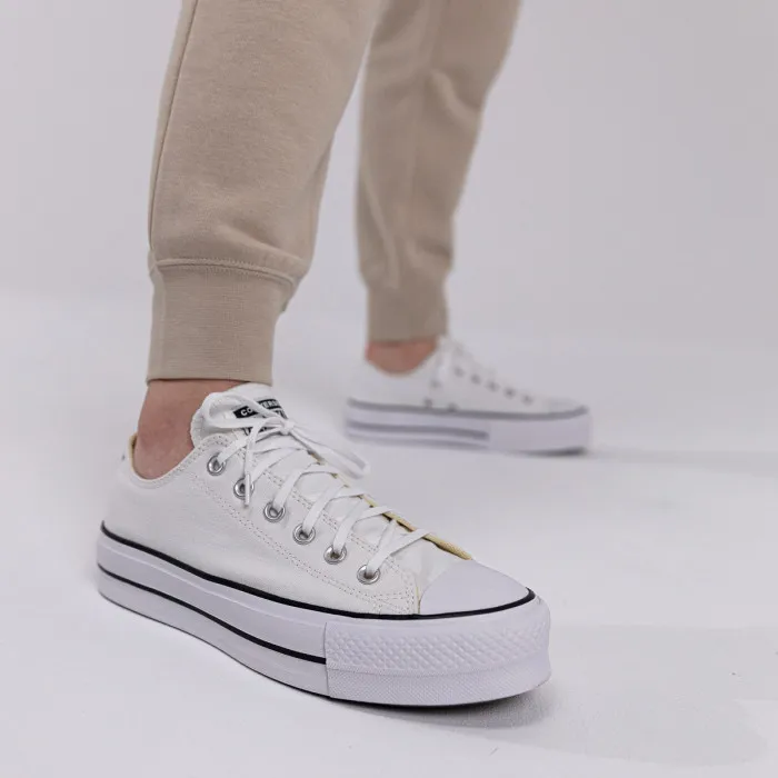 CHUCK TAYLOR ALL STAR CANVAS PLATFORM 