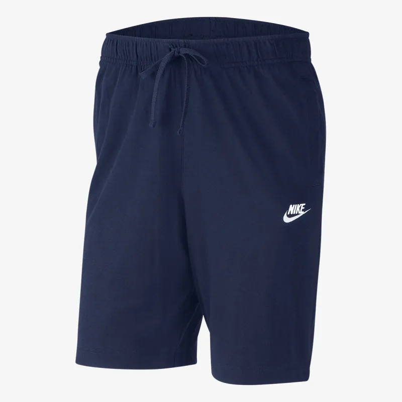 Nike Sportswear Club