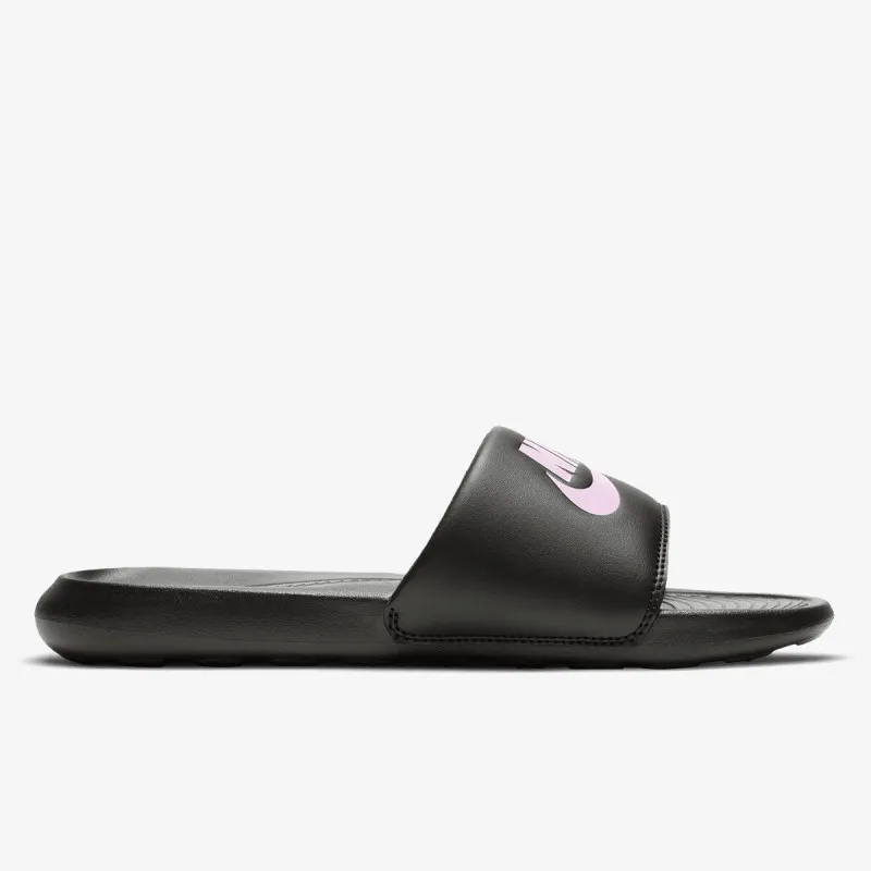 Nike VICTORI ONE
