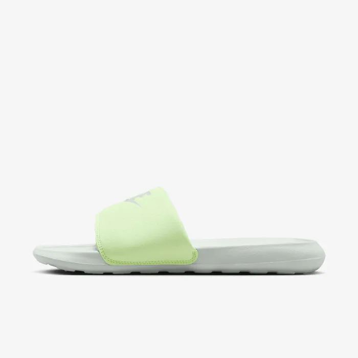 Nike W NIKE VICTORI ONE SLIDE 