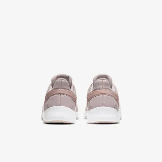 Nike Legend Essential 2