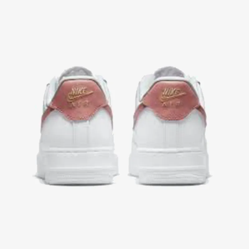 Nike WMNS AIR FORCE 1 '07 ESS 