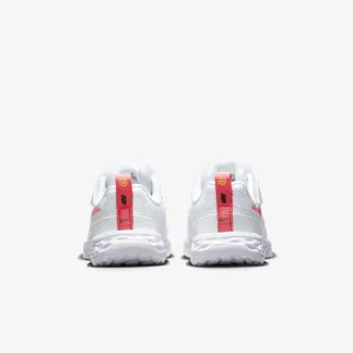 Nike Revolution 6