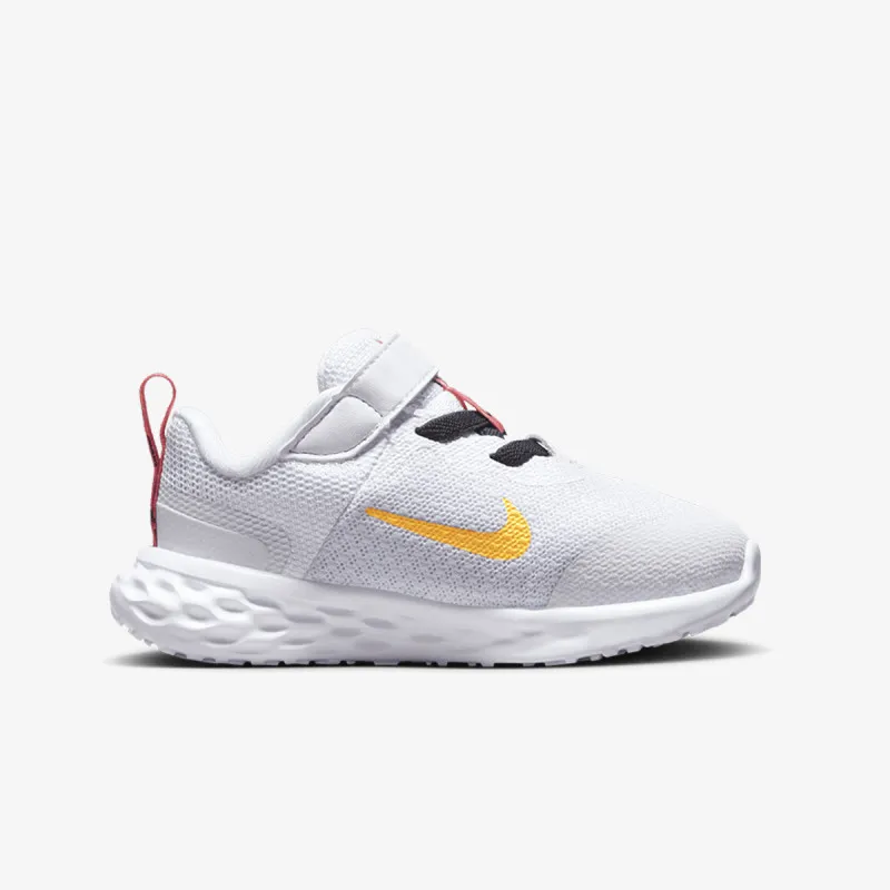 Nike Revolution 6