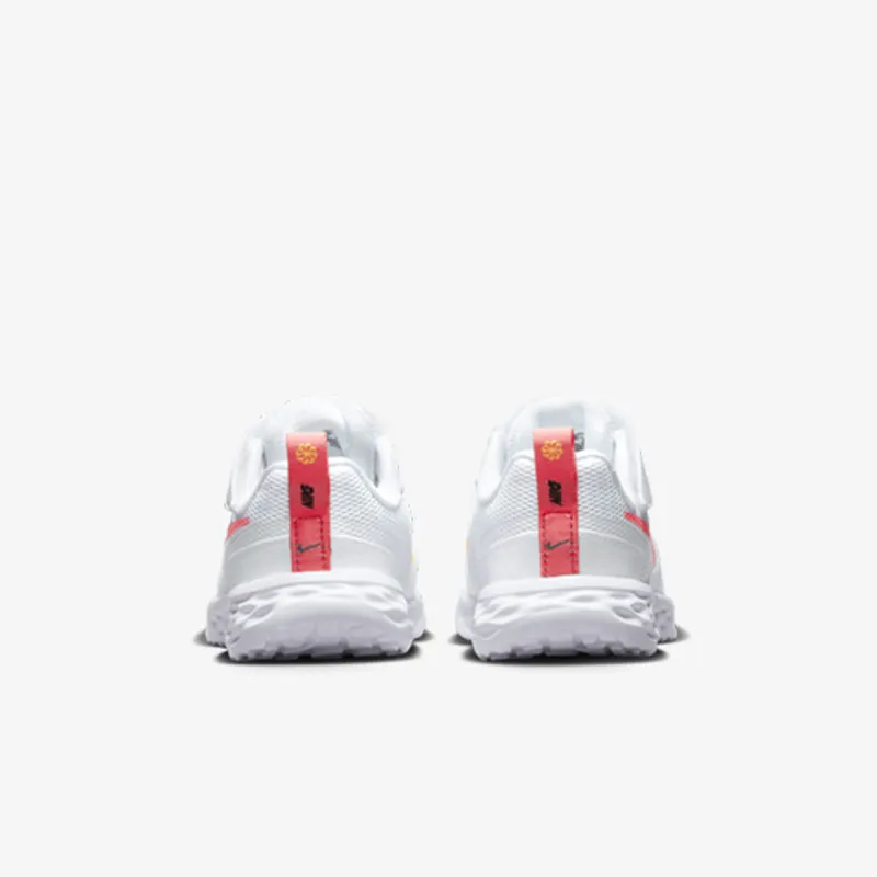 Nike Revolution 6