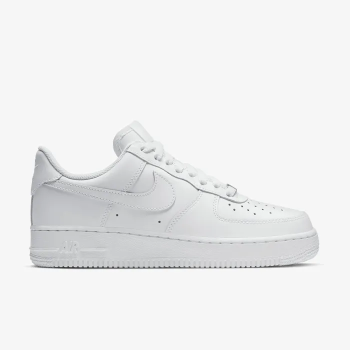 Nike WMNS AIR FORCE 1 07 