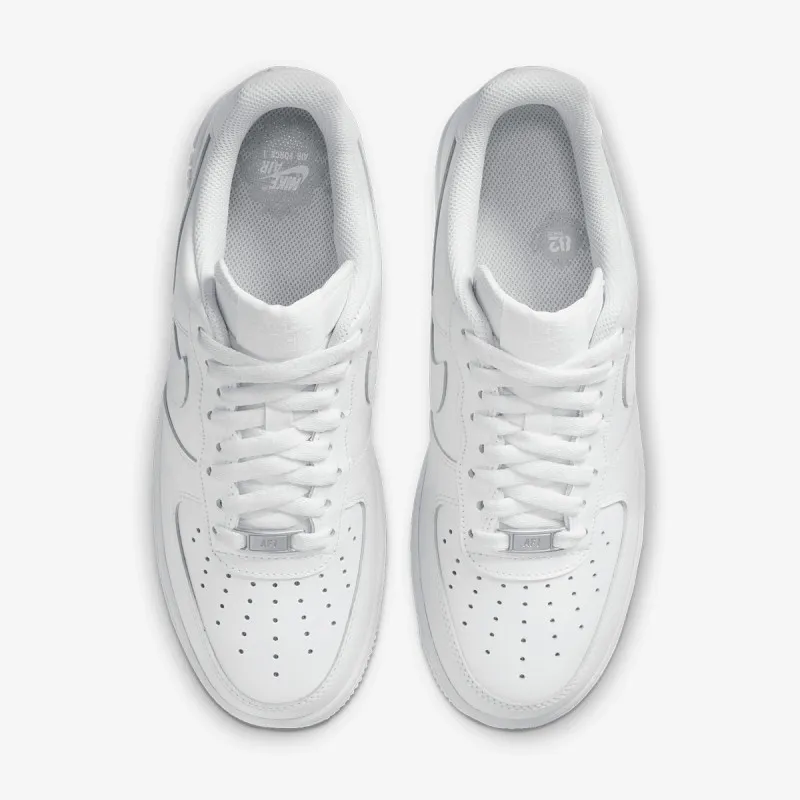 Nike WMNS AIR FORCE 1 07
