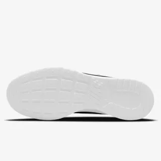 Nike Tanjun
