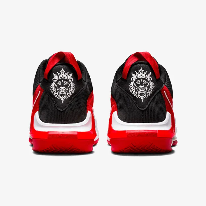 Nike LEBRON WITNESS VII 