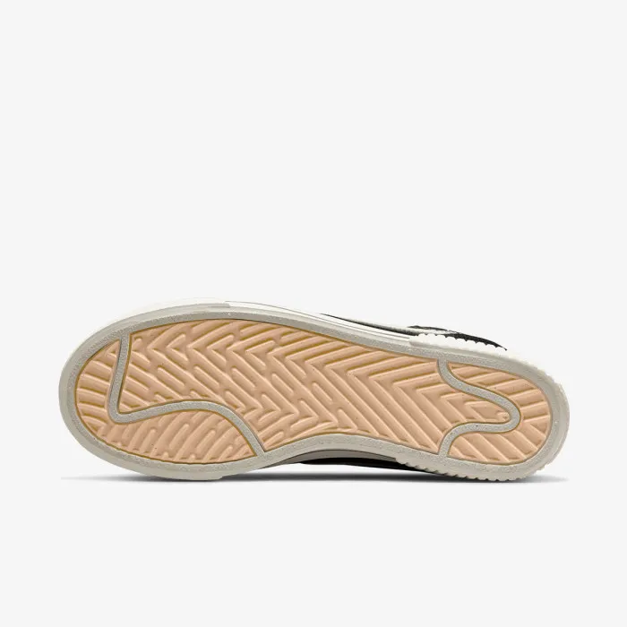 Nike WMNS NIKE COURT LEGACY LIFT