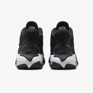 Nike Jordan Max Aura 4