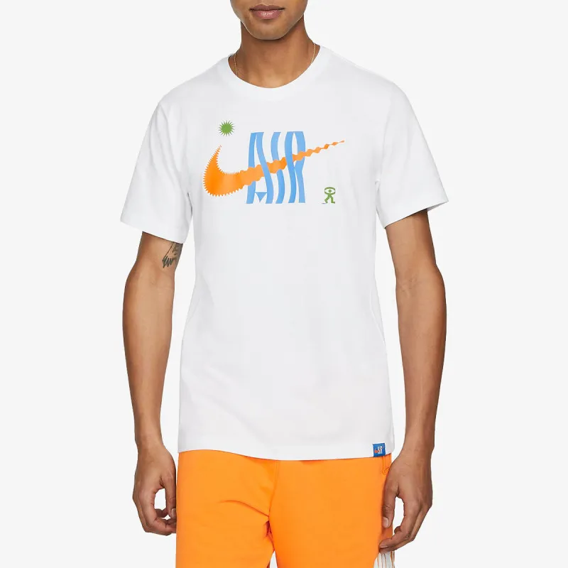 Nike Sportswear DNA