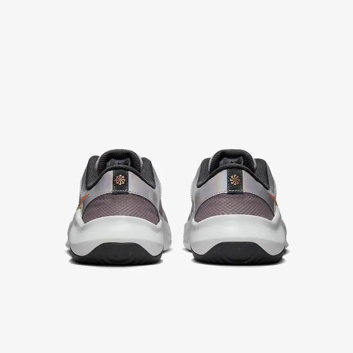 Nike W NIKE LEGEND ESSENTIAL 3 NN P 