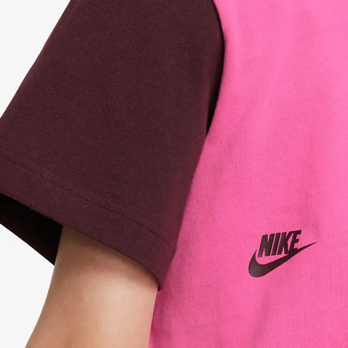 Nike G NSW TEE ESSNTL BOXY TEE DNC