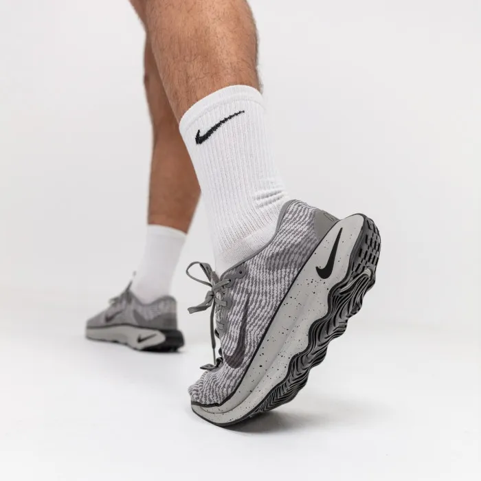 Nike NIKE MOTIVA 
