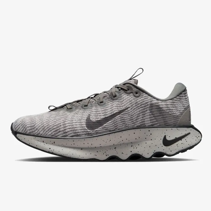 Nike NIKE MOTIVA 