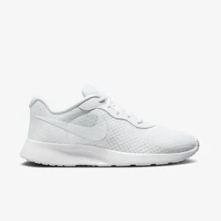 Nike Tanjun