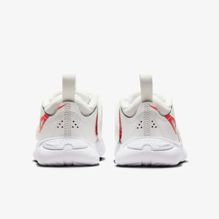 Nike TEAM HUSTLE D 11 TD 