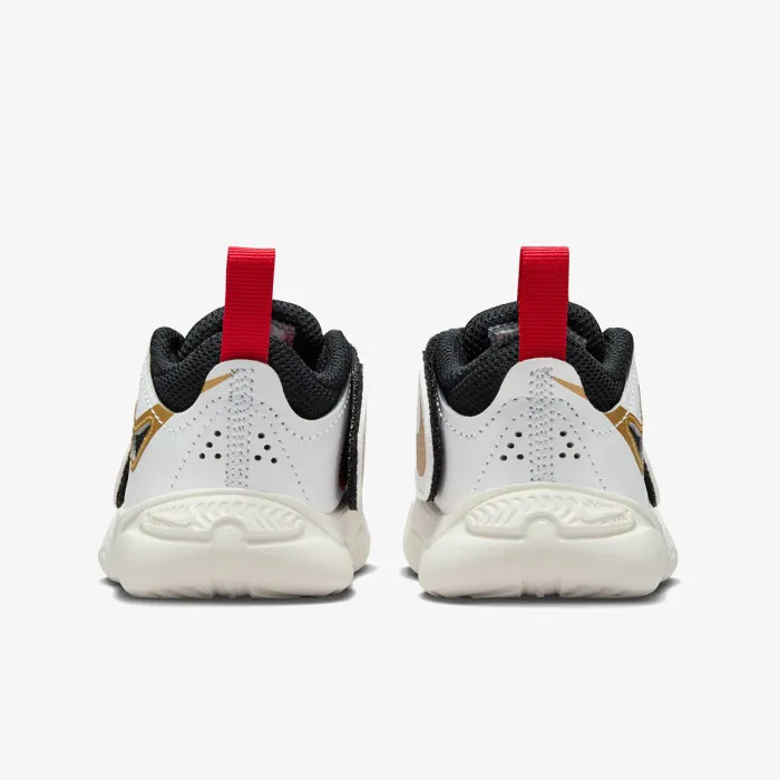 Nike TEAM HUSTLE D 11 TD 