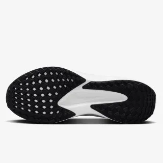 Nike NIKE QUEST 6 