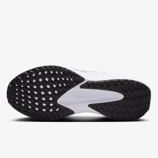 Nike NIKE QUEST 6
