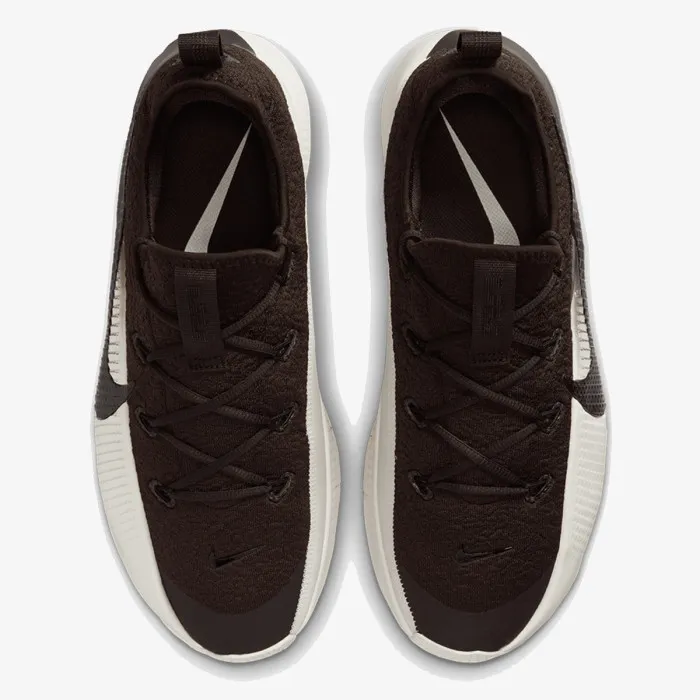 Nike LEBRON TR 1 