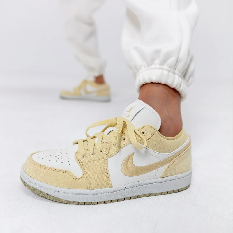 Nike WMNS AIR JORDAN 1 LOW SE TE V2