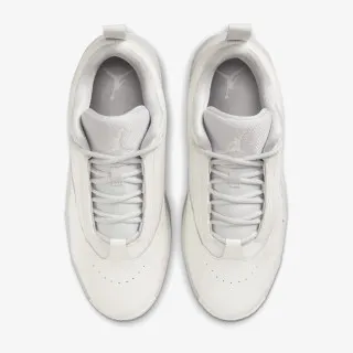 Nike WMNS JORDAN MAX AURA 6