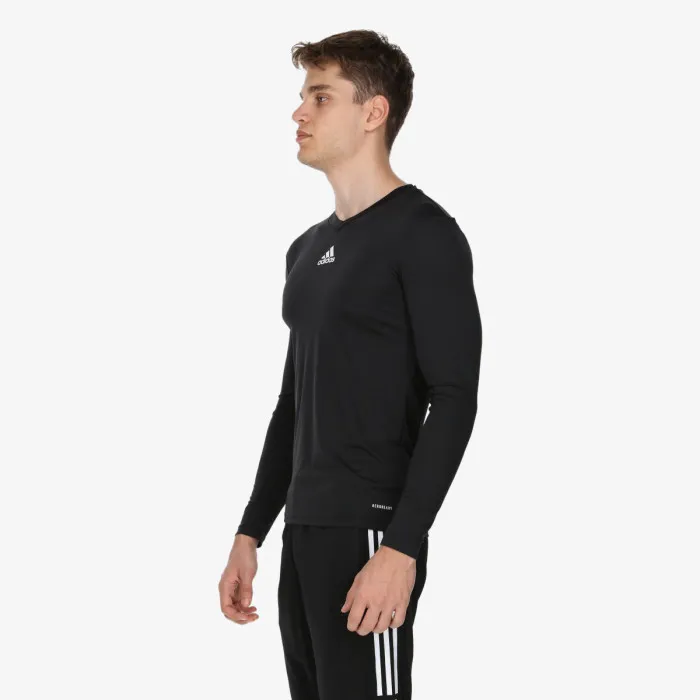 adidas TEAM BASE TEE 