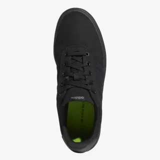 adidas VULCRAID3R