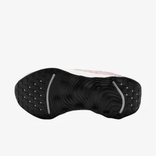 Nike WMNS NIKE MOTIVA PRM