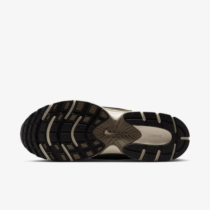 Nike NIKE V5 RNR 