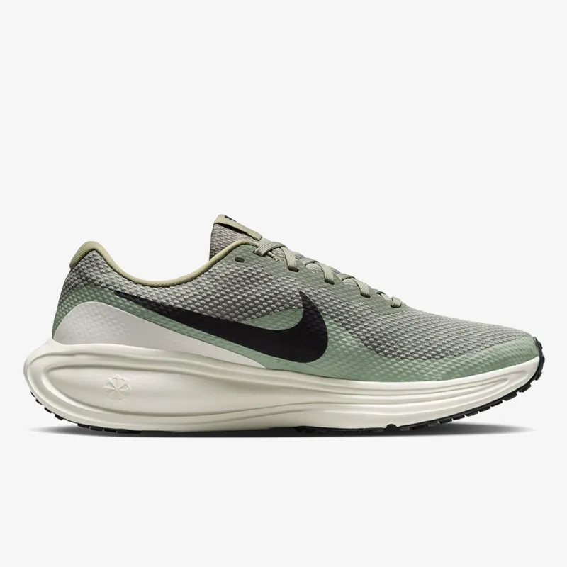 Nike NIKE REVOLUTION 8