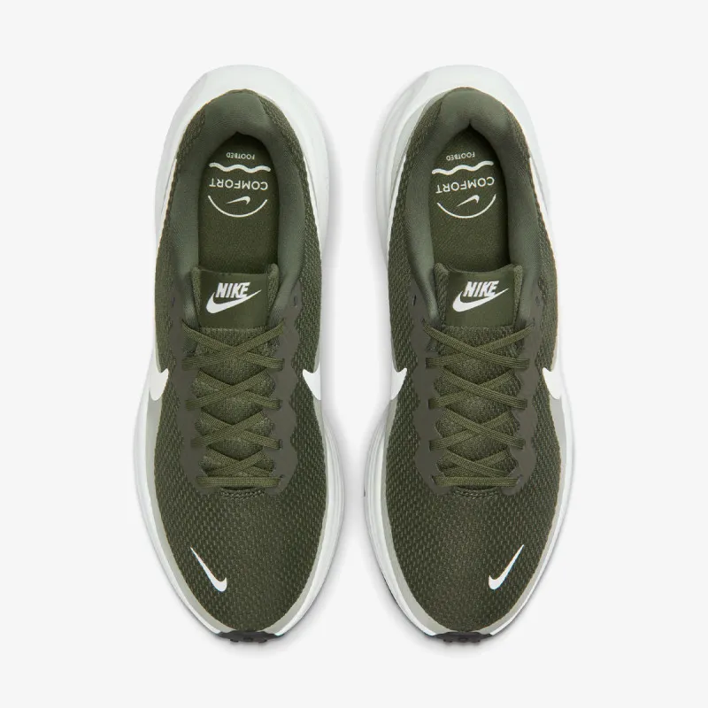 Nike NIKE REVOLUTION 8 