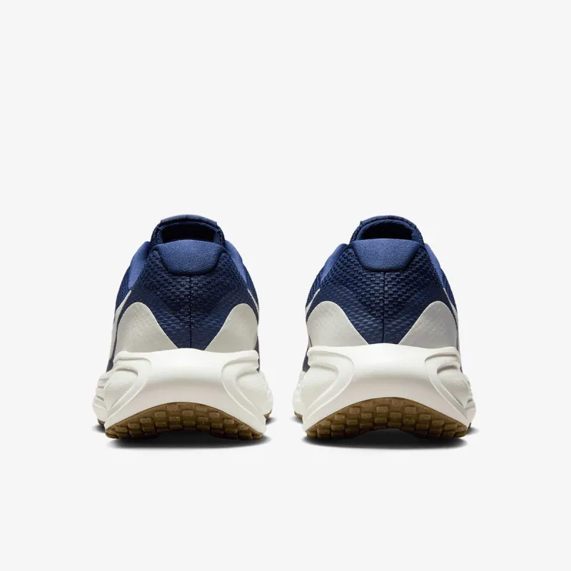 Nike NIKE REVOLUTION 8