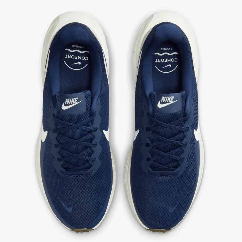 Nike NIKE REVOLUTION 8