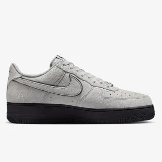 Nike AIR FORCE 1 '07 LV8