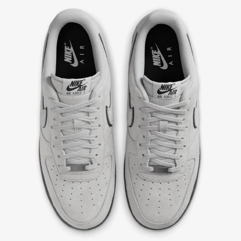 Nike AIR FORCE 1 '07 LV8