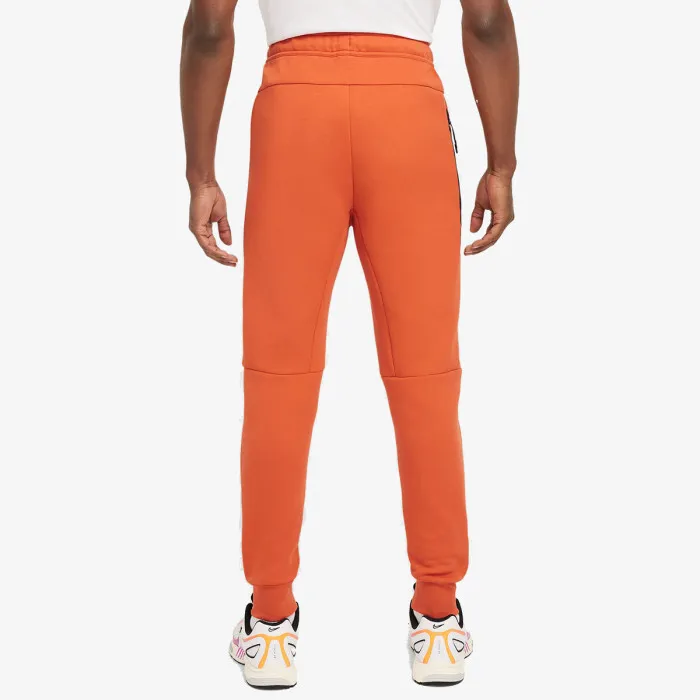 Nike M NK TCH FLC JGGR 