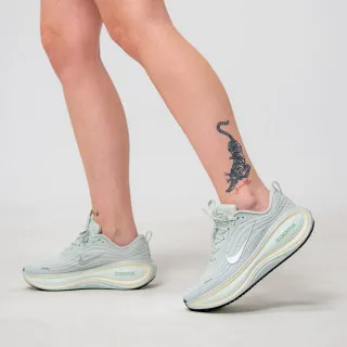 Nike W NIKE VOMERO PLUS 