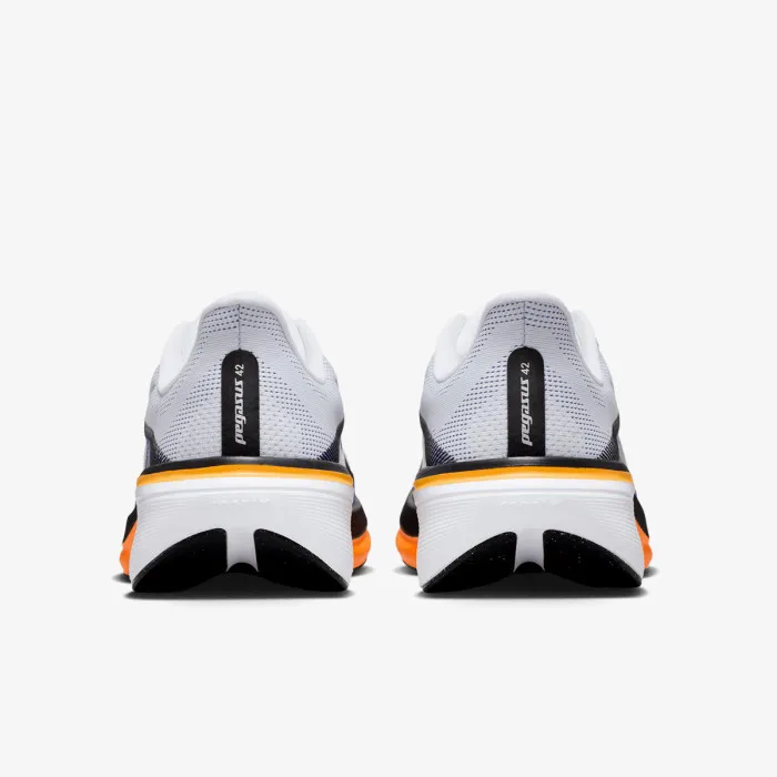 Nike AIR ZOOM PEGASUS 42 
