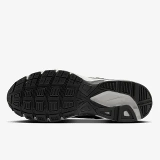 Nike NIKE INITIATOR SC 