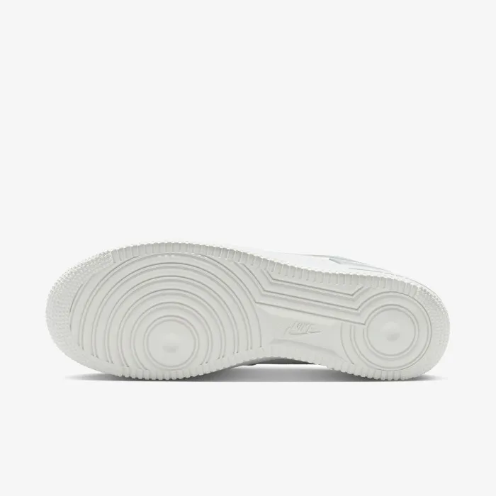 Nike AIR FORCE 1 '07 LV8 ESS+ 