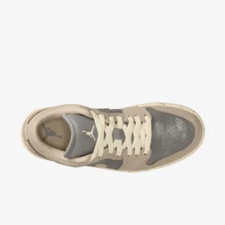 JORDAN WMNS AIR JORDAN 1 LOW SE V2 