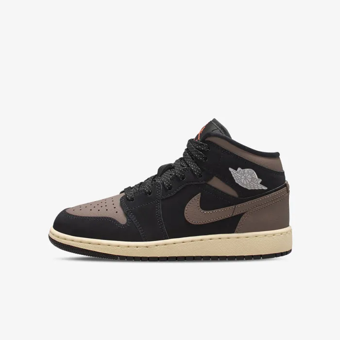 JORDAN AIR JORDAN 1 MID SE BG 