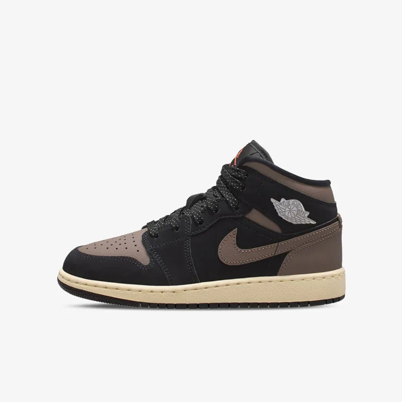 JORDAN AIR JORDAN 1 MID SE BG 